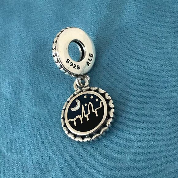 🔥🔥Pandora Charleston SC Dangle Charm S925 Sterling silver Jewelry - Picture 3 of 3